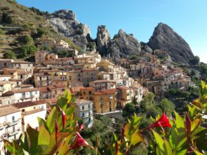 Castelmezzano: un borgo delle Dolomiti Lucane tra i più belli d'Italia